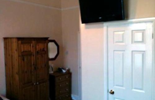 Weymouth Bed & Breakfast | Clifton Hotel
