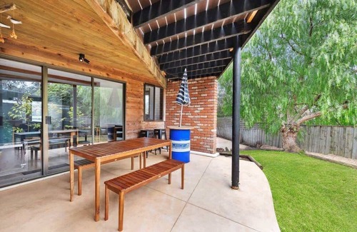 Clifton Springs House | Clifton Retreat: Spacious & Newly renovated