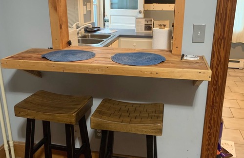 CUF House | Clifton Scenic Lodge 3BR 2BA: Private Hot Tub, Spacious Patio, Offstreet Parking