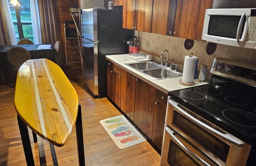 Florida South Atlantic Coast Cottage | Clinch Lake Cottage - Swimming, Bass Fishing, Birdwatching AND Pet Friendly