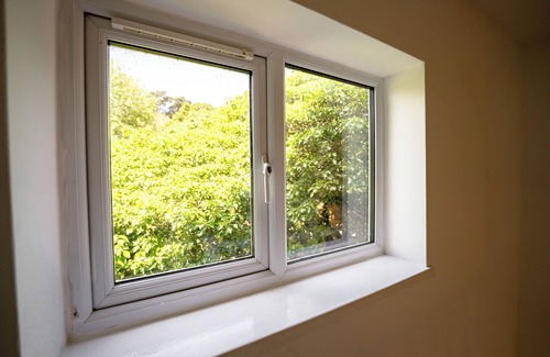 Taplow Cottage | Cliveden Stud Cottage w/HotTub near Cliveden Trust on Ex-Racing Horse Grounds