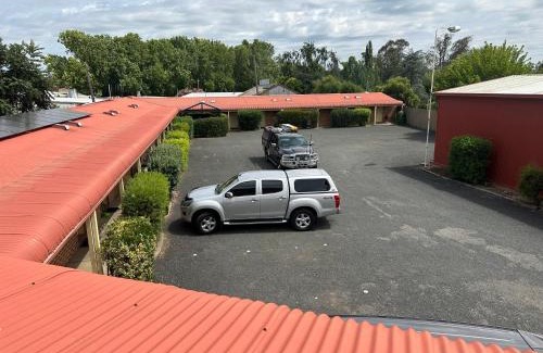 Coonabarabran Hotel | Clock Tower Motor Inn