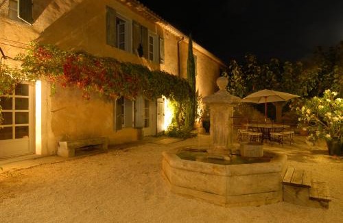 Cabrieres-d'Avignon Bed & Breakfast | Clos De La Fontaine