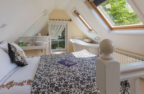 South Side House | Clos De Vaul Creux