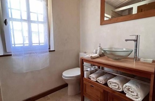 Villeneuve Bed & Breakfast | Clos des Cassis