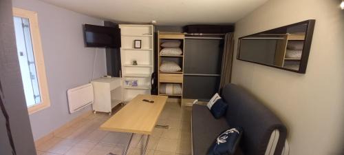 Clermont Apartment | Clos