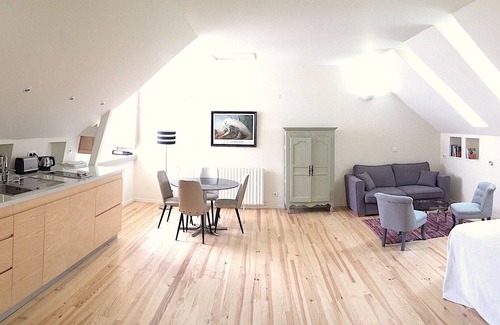 Jurancon Apartment | Clos Mirabel, The Loft Apartment - Sleeps 4/5 - Open all year round