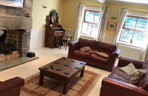 Cornamona Cabin | Clos Na Feirme, County Galway , F12 P232