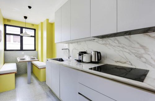 Neuilly-sur-Seine Apartment | Close Bois de Boulogne-Arc de Triomphe in Paris