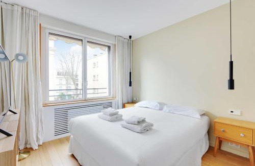 Neuilly-sur-Seine Apartment | Close Bois de Boulogne-Arc de Triomphe in Paris