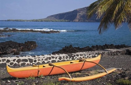 Honaunau-Napoopoo Cottage | Close But Far. Cool da Heels