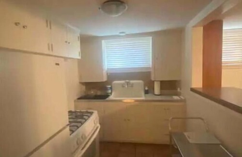 Ogden Apartment | Close & Cozy Down