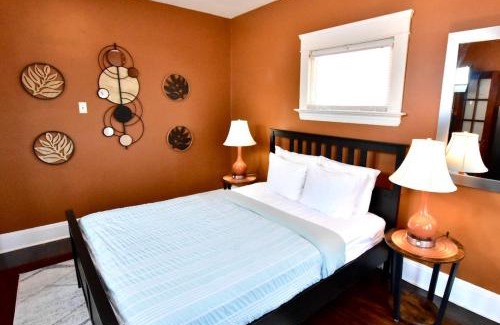 Lakewood Apartment | Close Downtown,Ohio City,Rock Hall,Westside Market