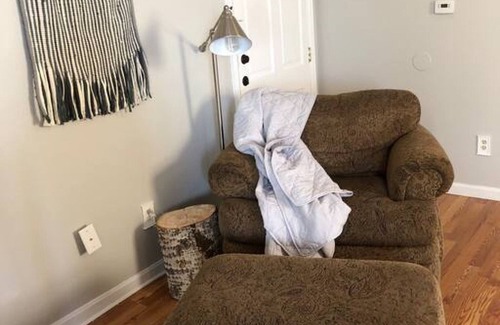 Cheyenne Apartment | Close - in Rural Studio - Great Star-gazing!