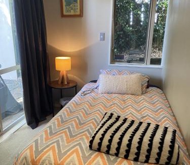 Te Atatu South Apartment | Close Motorway,Free Breakfast,Private & Spacious