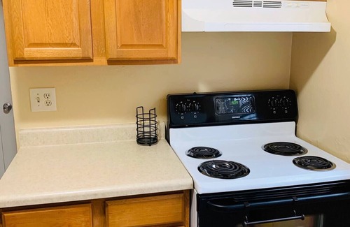 Kenner - Louis Armstrong International Airport Apartment | Close to Airport and Store