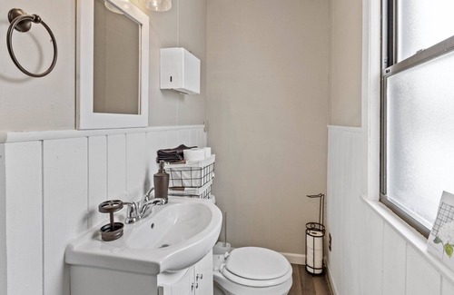 Milwaukee House | Close to America Family Field