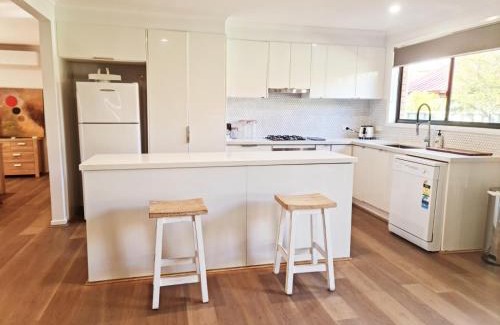 Surfside House | Close to beach and Mangrove walk