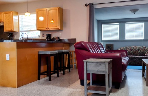 Interchange Square House | Close to Beach Hiking Boating and Biking