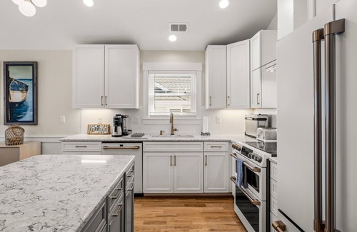 Corolla Cottage | Close to beach, on the golf course in TCC! Pool, spa, and 6 seat golf cart!n