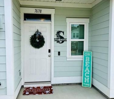 Thomas Drive Ski Chalet | Close to beach, Pier Park, Game Room Theater Room