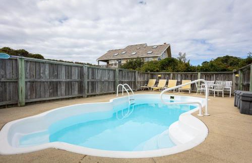 Southern Shores House | Close to Beach with Pool Spa - Perfect for Families