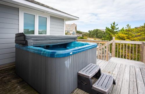 Southern Shores House | Close to Beach with Pool Spa - Perfect for Families