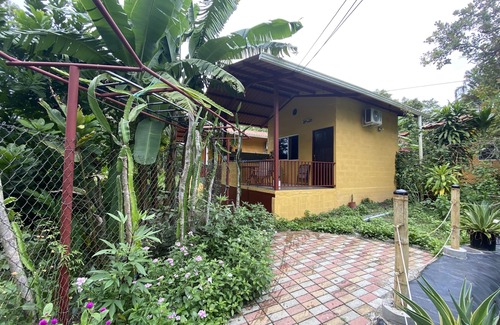 San Carlos House | Close to beaches, mountains, waterfalls. Great for nomads. Quiet/rural town.