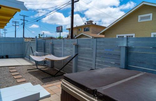North Park House | Close to Beaches & Night Life - Maison D'oiseaux