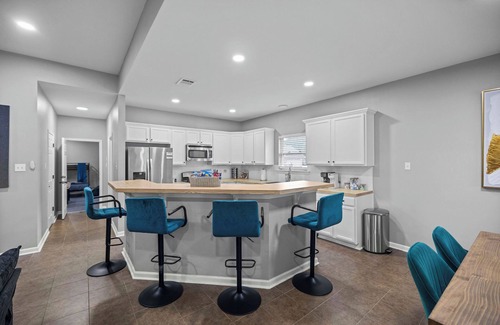Ponchatoula House | Close to Chappapeela Open Floor plan with Pool