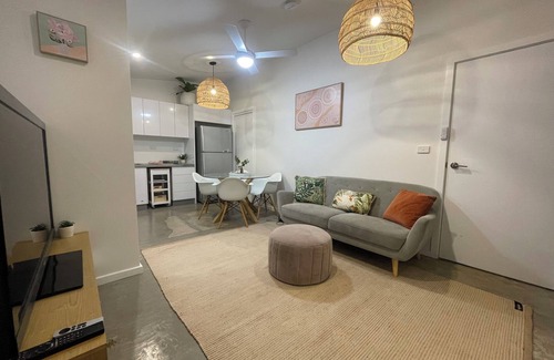 Newcomb House | Close to Coast & Bellarine (Barn)