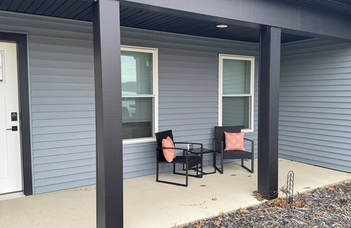 Etna House | Close to Cornell University, IC, wine trails, airport, waterfalls & more!
