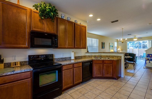 Crestwynd Bay House | Close to Disney 3 bdrm 2.5 bath- Unit20 Crestwynd