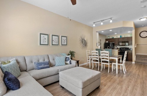 Kissimmee House | Close to Disney! NO Extra Fees! Gated! Clean & Comfy! Family Friendly!