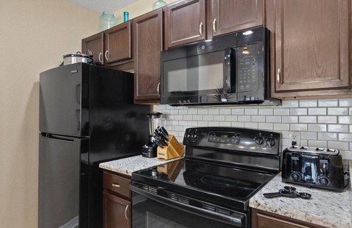 Kissimmee House | Close to Disney! NO Extra Fees! Gated! Clean & Comfy! Family Friendly!