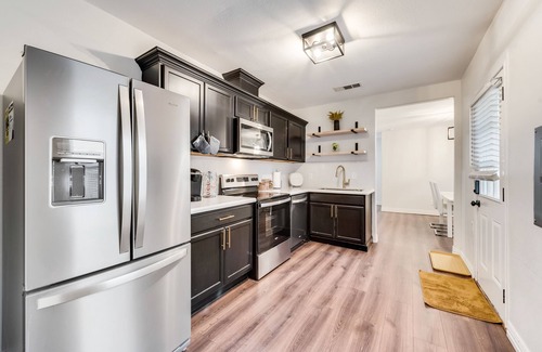 Carter Riverside House | Close to down town Fort Worth