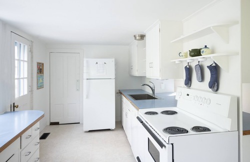 Tisbury House | Close to Downtown and the Ocean