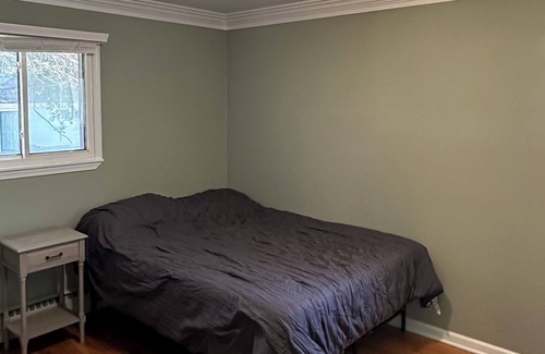 Ann Arbor House | Close to Downtown Ann Arbor, The Big House, U of M Campus and Medical Center