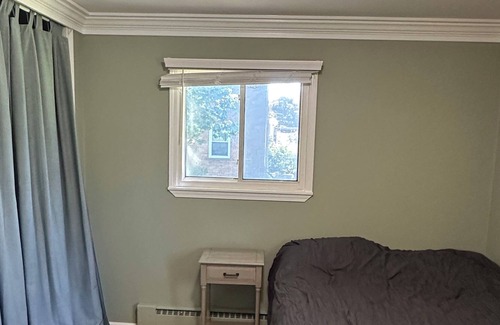 Ann Arbor House | Close to Downtown Ann Arbor, The Big House, U of M Campus and Medical Center