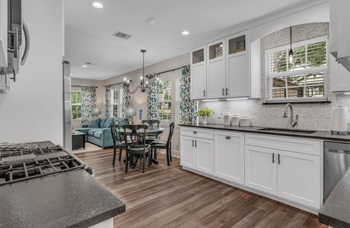 Brenham House | Close to Downtown Brenham