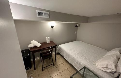 Canaryville House | Close to Downtown - Free Parking