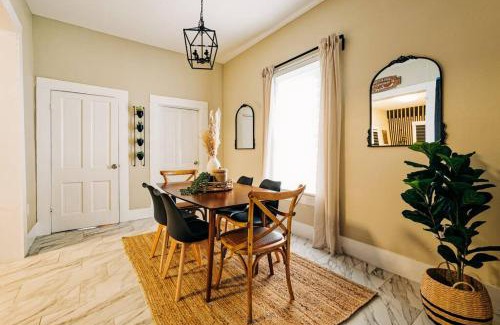 Riverside House | Close to Downtown San Antonio,TX with private backyard and firepit