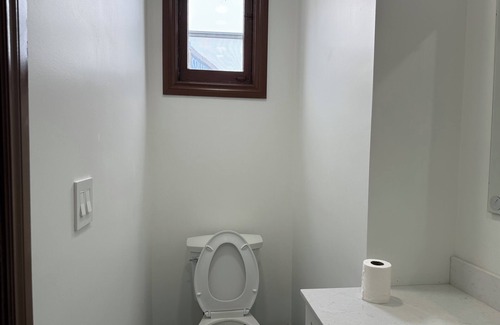 Guelph House | Close to Downtown/University of Guelph Residence Personal Room 2