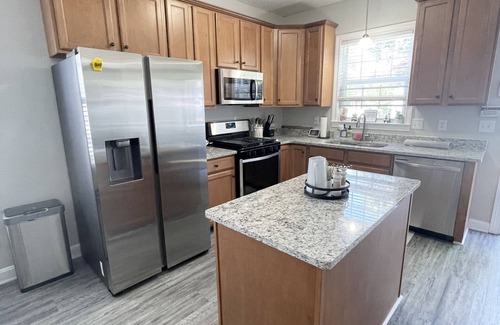 Mapleton/Fall Creek House | Close to Downtown Indy - Home w/Fenced Backyard and Garage