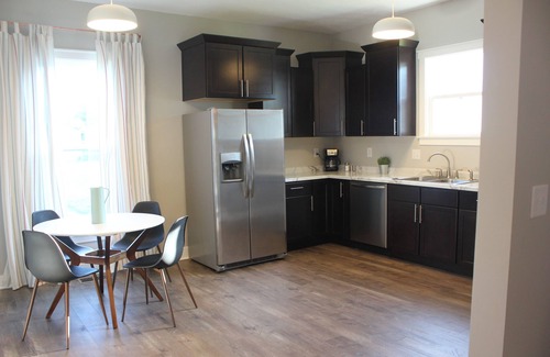 New Palestine House | Close to Downtown Indianapolis in Suburb of New Palestine