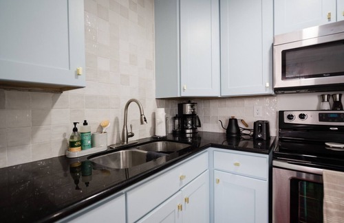 Central City Cottage | Close To Everything: Downtown, bars/restaurants/coffee, ski resorts nearby
