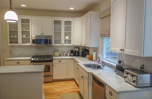 Wainscott Woods House | Close to everything! NEW AUGUST PRICE REDUCTION!