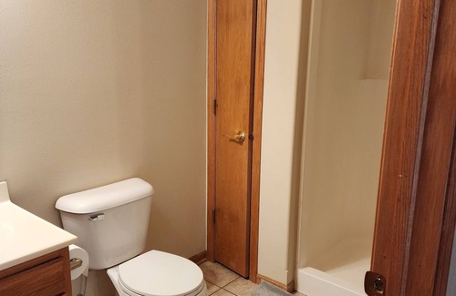 Rockford Condo | Close to everything! nRockford condo off State St & Mulford