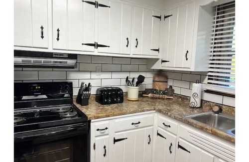 Bristol House | Close to everything, with 1,000 sqft entertainment area, grill and gazebo.