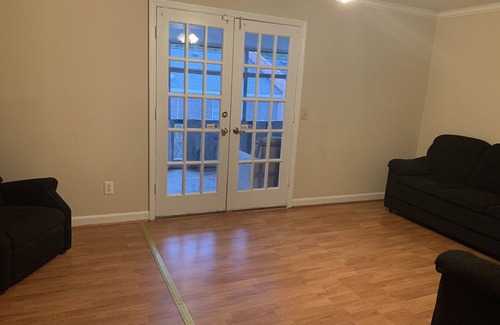 Woodfield House | Close to Ft. Jackson & USC